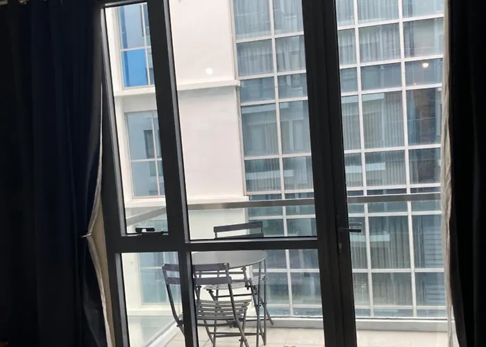 Cluster 1, 81 Newport Blvd Near Naia T3 3*