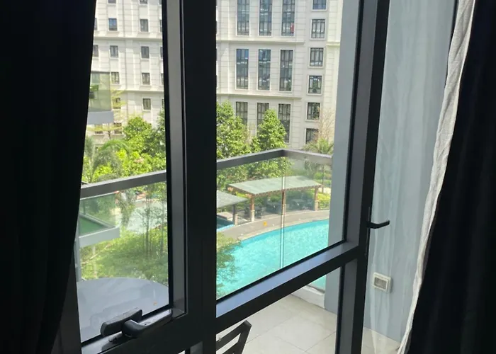 Apartahotel Cluster 1, 81 Newport Blvd Near Naia T3 Manila